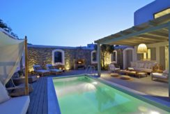 Luxury-Villa-in-Kalafatis-Mykonos-25