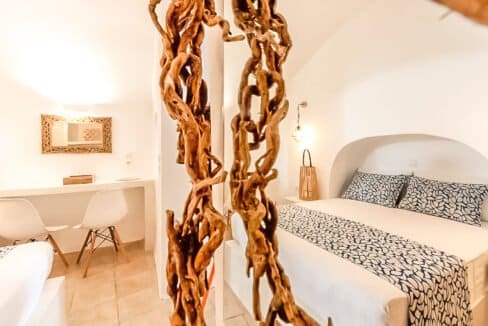 Studio Apartment at Pyrgos Santorini 10