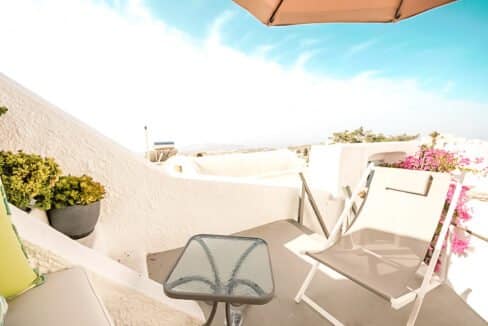 Studio Apartment at Pyrgos Santorini 2