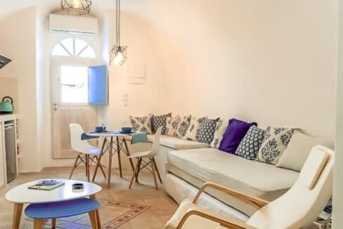 Studio Apartment at Pyrgos Santorini 5