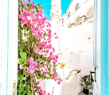 Studio Apartment at Pyrgos Santorini 8