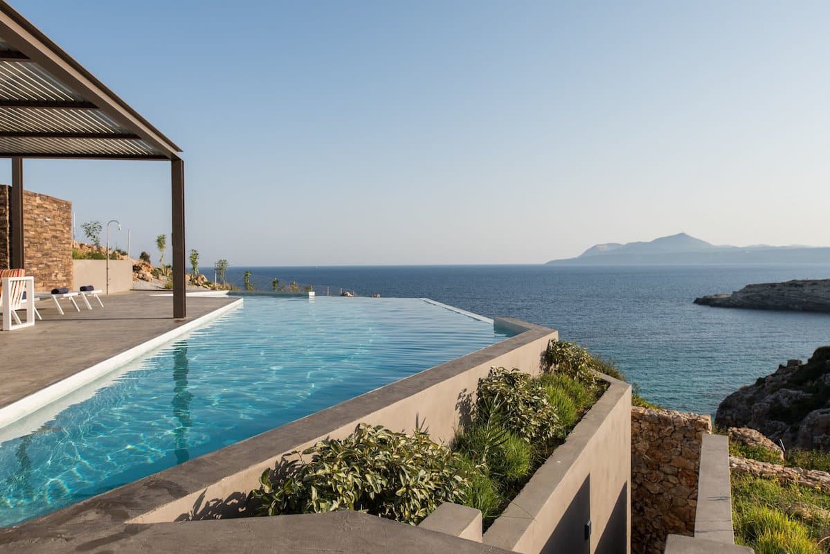 Amazing Seafront Villa in Crete