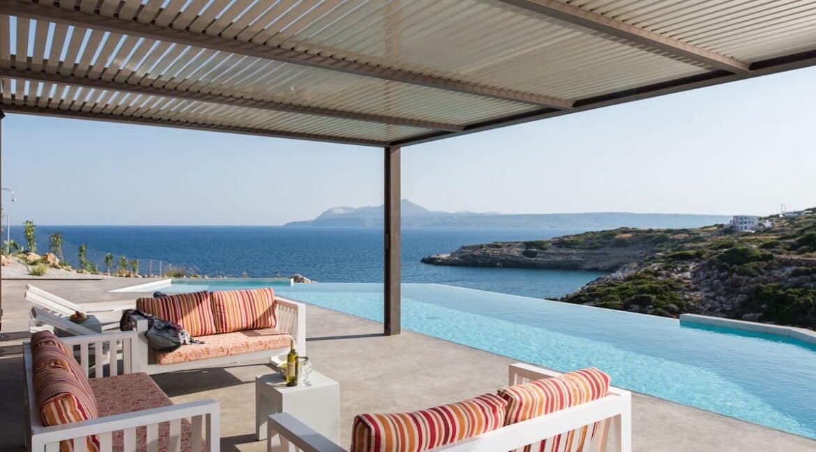 Amazing Seafront Villa in Crete. Property for sale in Crete Chania, property for sale in Greece beachfront 8