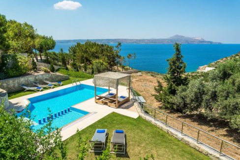Beach Villa For Sale Crete, Plaka. Villas for sale in Crete, Villa with Sea View in Crete, Plaka Crete, property for sale in Crete Chania 1
