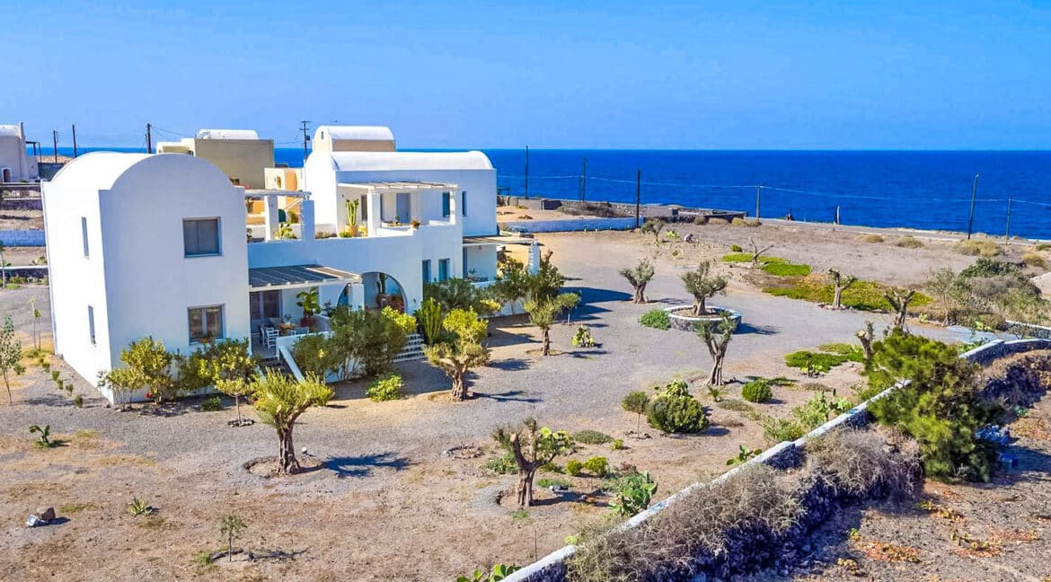 Big Villa by the sea at Baxedes Santorini, Villas for Sale Santorini Island