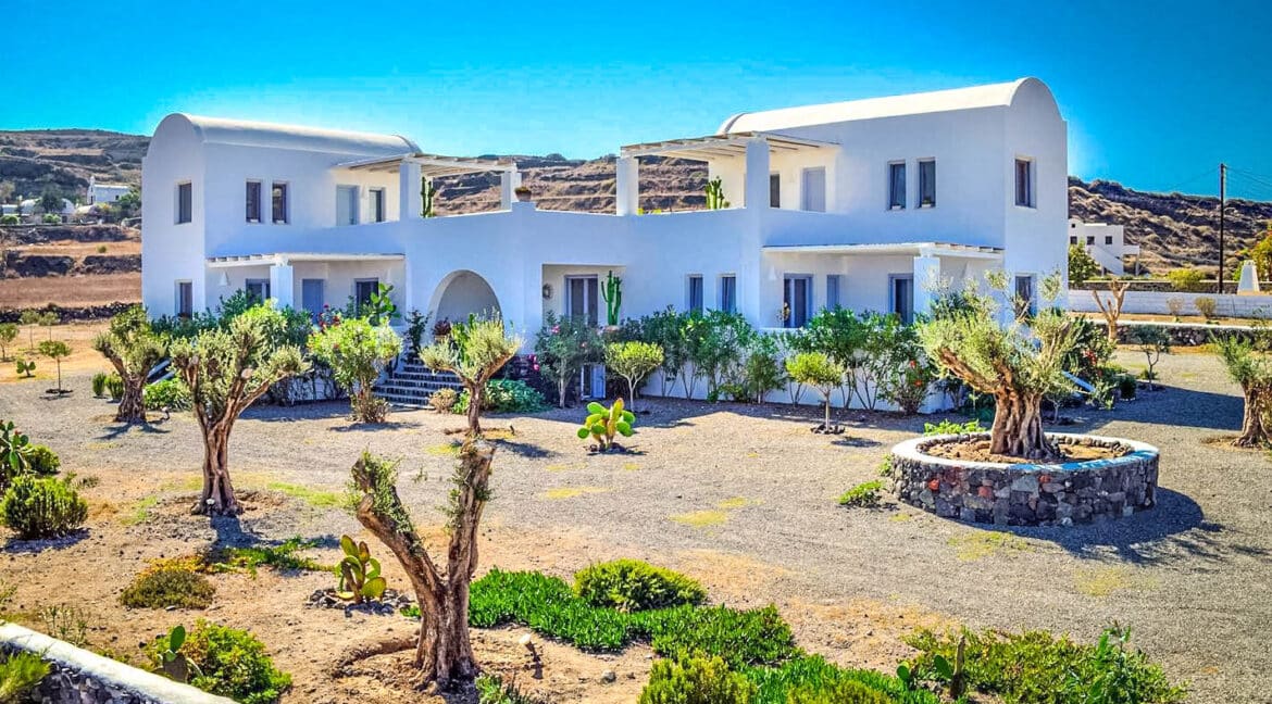 Big Villa by the sea at Baxedes Santorini, Villas for Sale Santorini Island