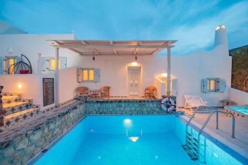 Hotel for sale in Santorini 14