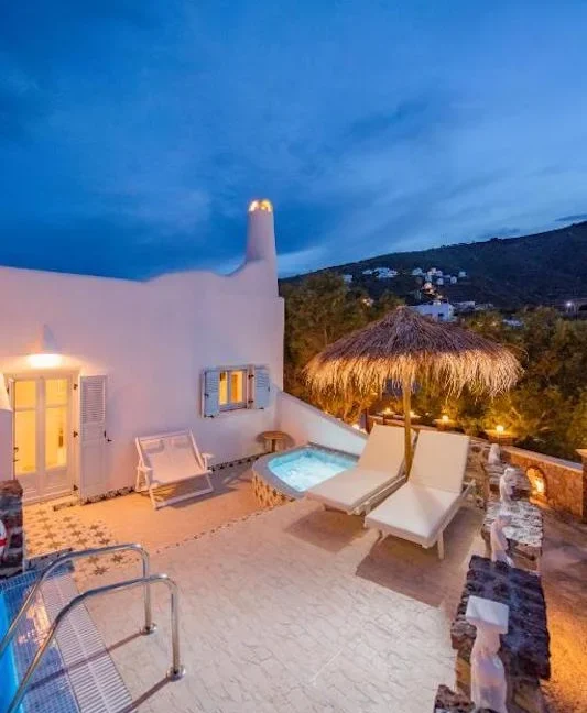 Hotel for sale in Santorini 15