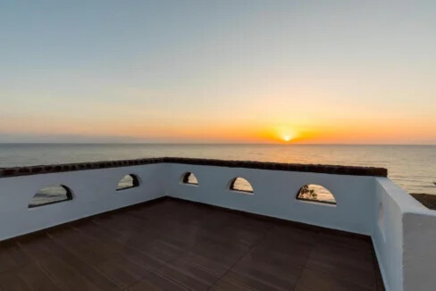 Hotel for sale in Santorini 3