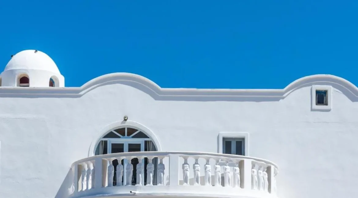 Hotel for sale in Santorini 4