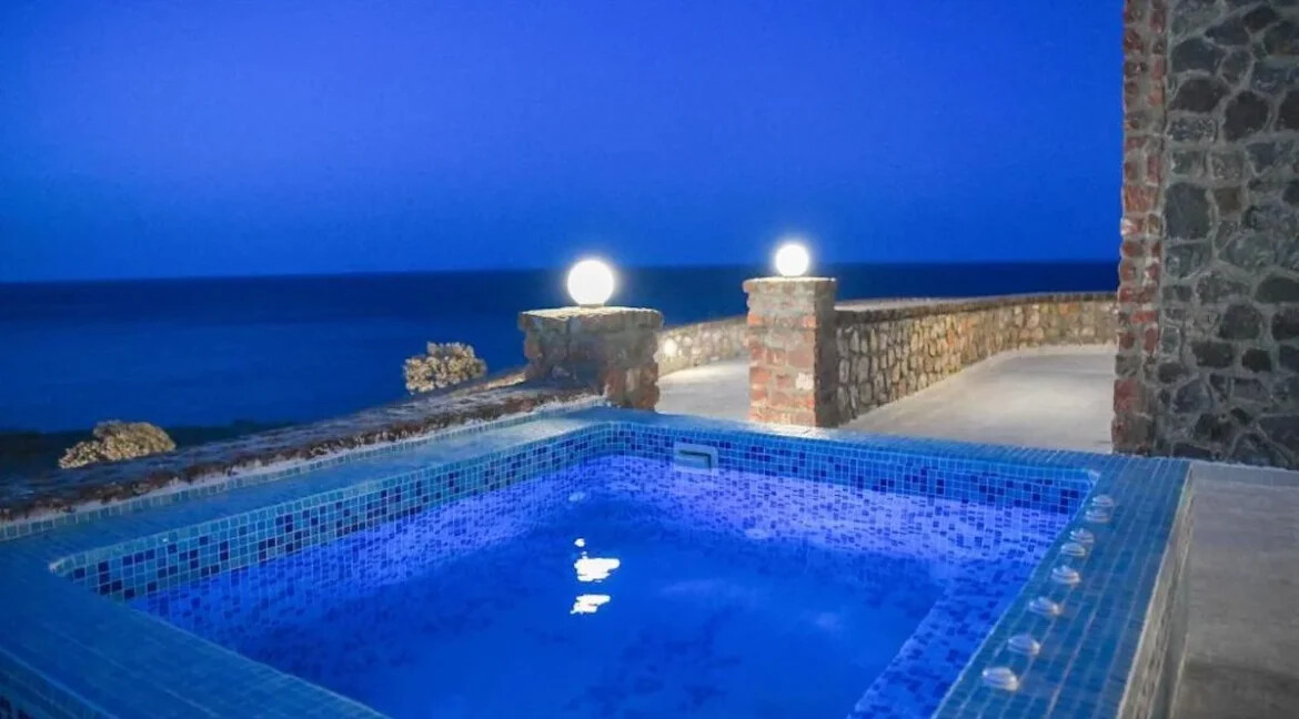 Hotel for sale in Santorini 5