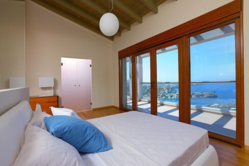 Luxury Pool Villa with sea view for Sale in Crete 5