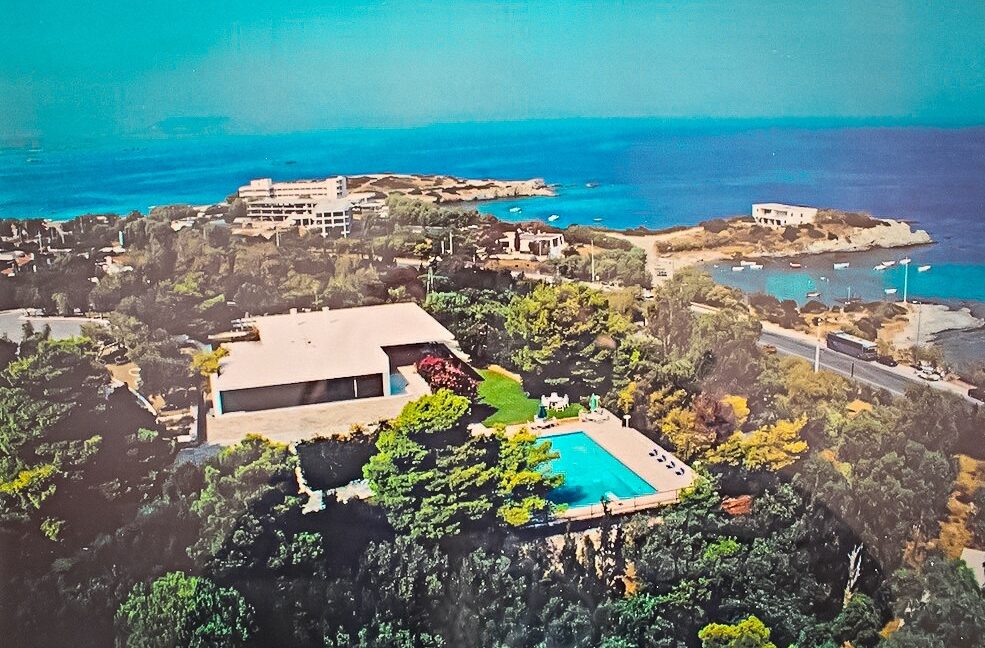 Luxury Villas Greece for sale, Property for sale in Greece beachfront, Greece property for sale by the beach 1