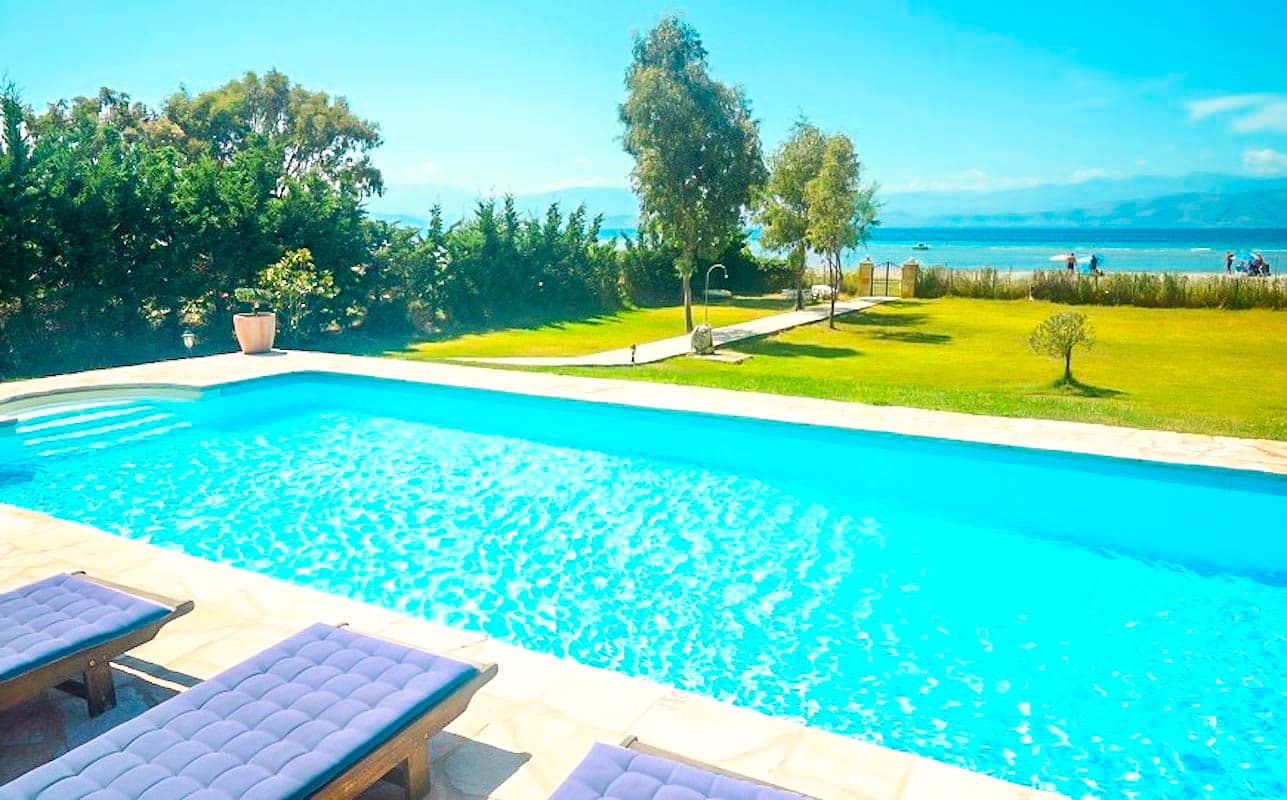 On the beach! Villa with direct sea access at Corfu, Kassiopi