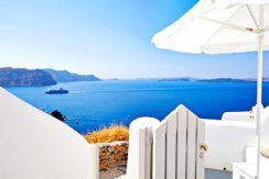 5 Cave suites property at Caldera of Oia Santorini 4