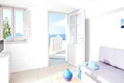 5 Cave suites property at Caldera of Oia Santorini 5