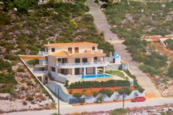 7 bedroom luxury Villa for sale in Theologos, one hour outside Athens .jpg 21