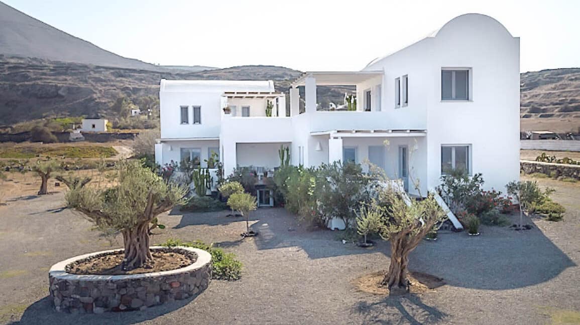 Apartments at Finikia of Oia, Santorini 8