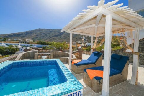 Beachfront Villa Santorini, Property in Santorini by the sea 4