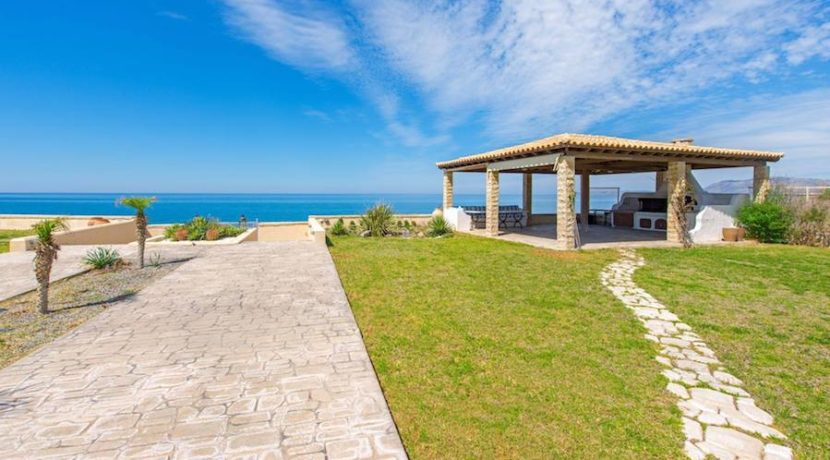 Seafront Villa in Rhodes Island 14