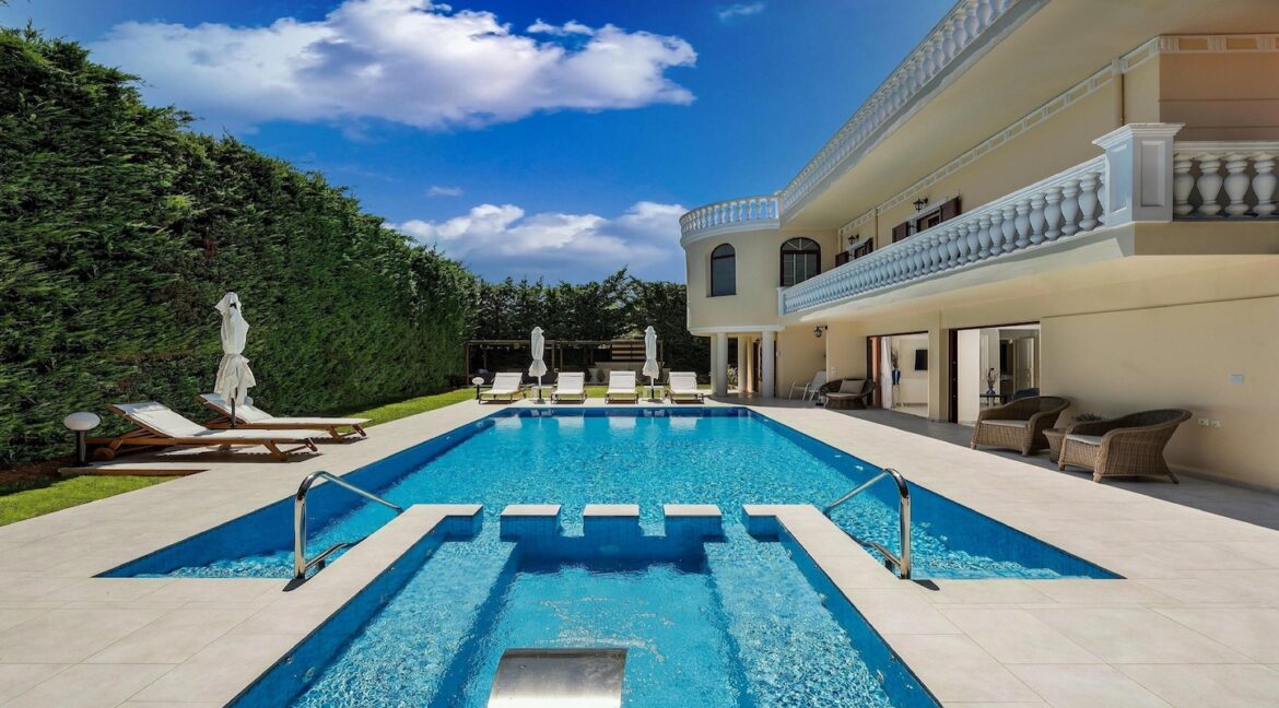 luxury villa crete
