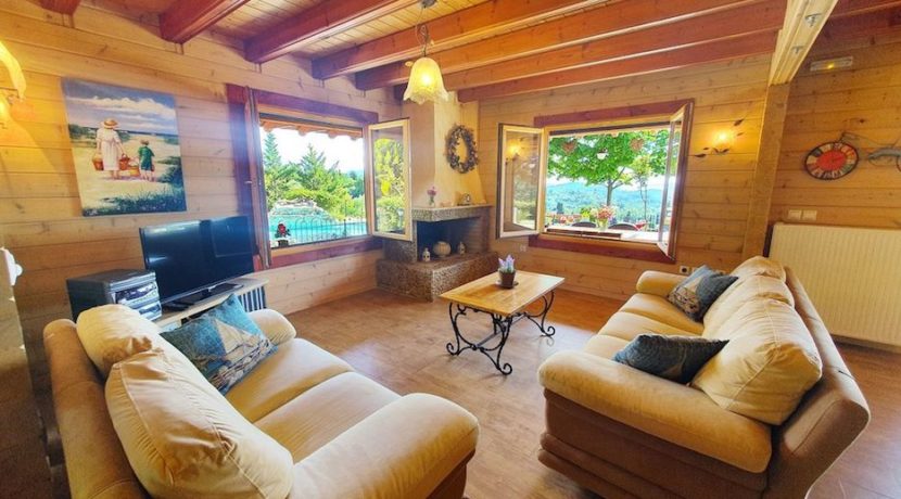 Wooden Luxury villa in Corfu 8