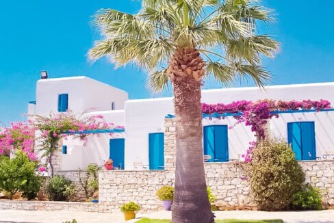 Hotel in Paros For Sale with Sea View, Paros Cyclades Hotel Sales 1