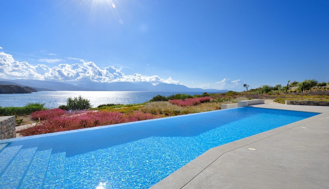 Seafront Luxury Villa in Crete, Agios Nikolaos 8