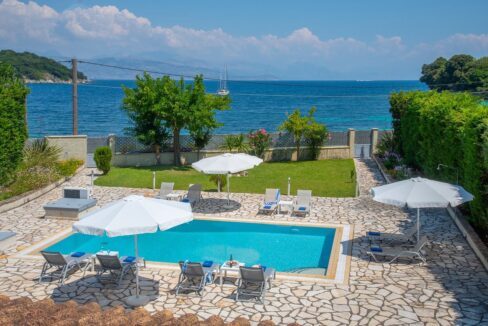 Seafront Villa in Avlaki Corfu 7