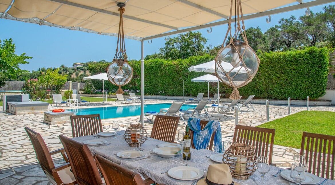 Seafront Villa in Avlaki Corfu 8