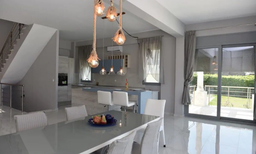 Beachfront Villa at Polychrono, Halkidiki 11