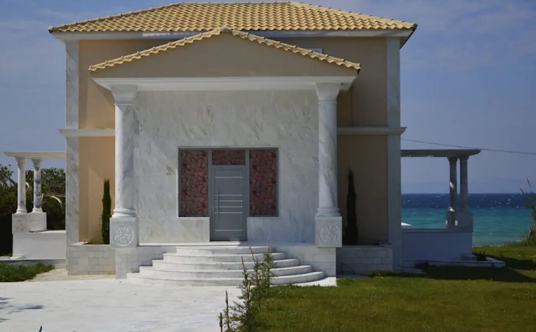 Beachfront Villa at Polychrono, Halkidiki 6