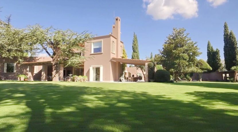 Big Villa in Kifisia Athens 1