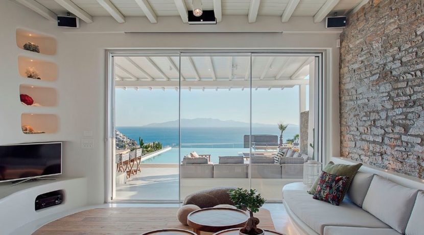 Impressive Villa at Elia Mykonos 17