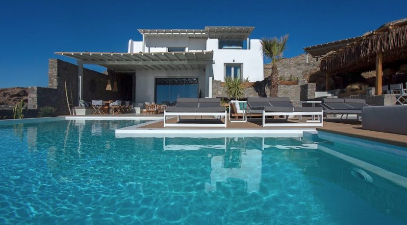 Impressive Villa at Elia Mykonos 3