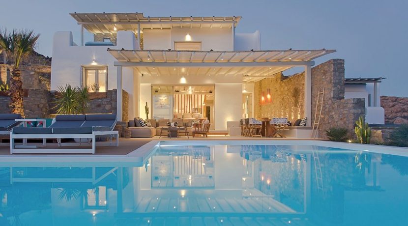 Impressive Villa at Elia Mykonos 42