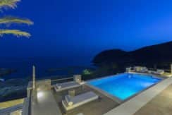 Luxury Seafront Villa for sale in Crete 16