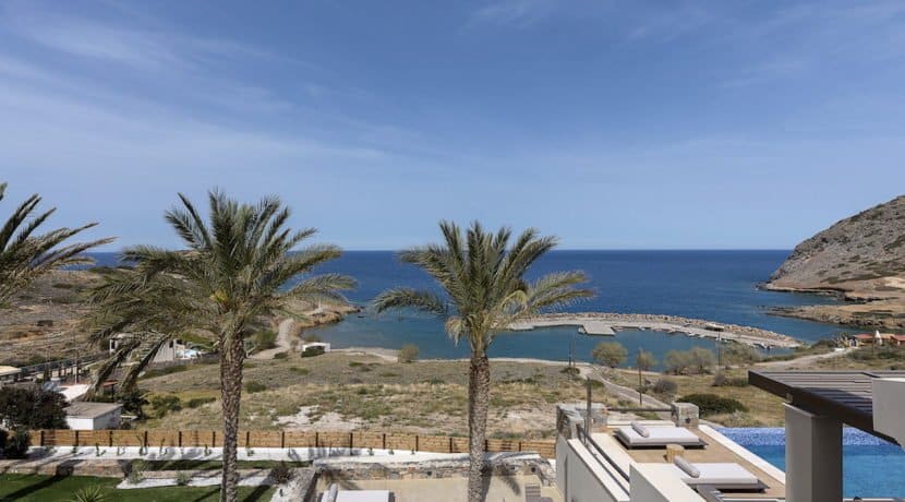 Luxury Seafront Villa for sale in Crete 23