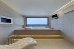 Luxury Seafront Villa for sale in Crete 5