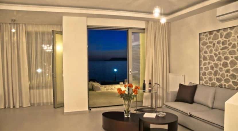A beach front villa in Crete with sea view 15