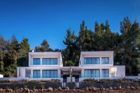 A luxurious villa by the beach, Kassandra Halkidiki 13