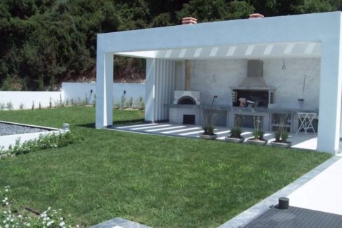 A luxurious villa by the beach, Kassandra Halkidiki 3