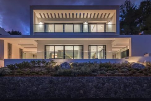 A luxurious villa by the beach, Kassandra Halkidiki 7