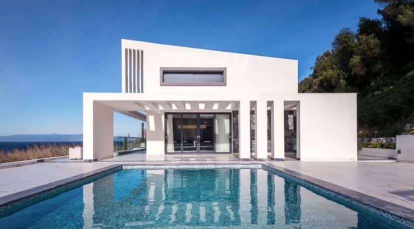 A luxurious villa by the beach, Kassandra Halkidiki 9