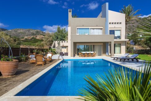 Beachfront Villa in Crete with Pool, Ierapetra 16