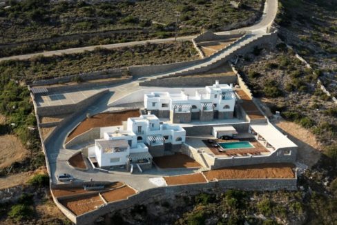 Complex of 4 villas for sale in Paros, Paros Real Estate, Villas for Sale in Paros Greece, Investments in Paros Greece, Hotel for Sale in Paros 2