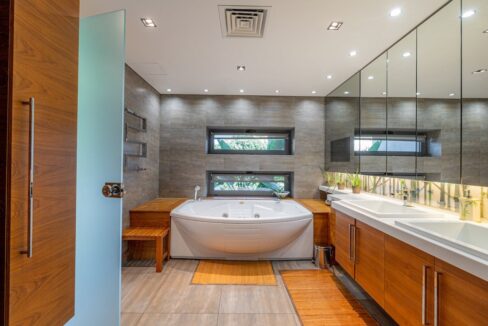 Estate in Glyfada Athens, Luxury Property Glyfada Athens 1