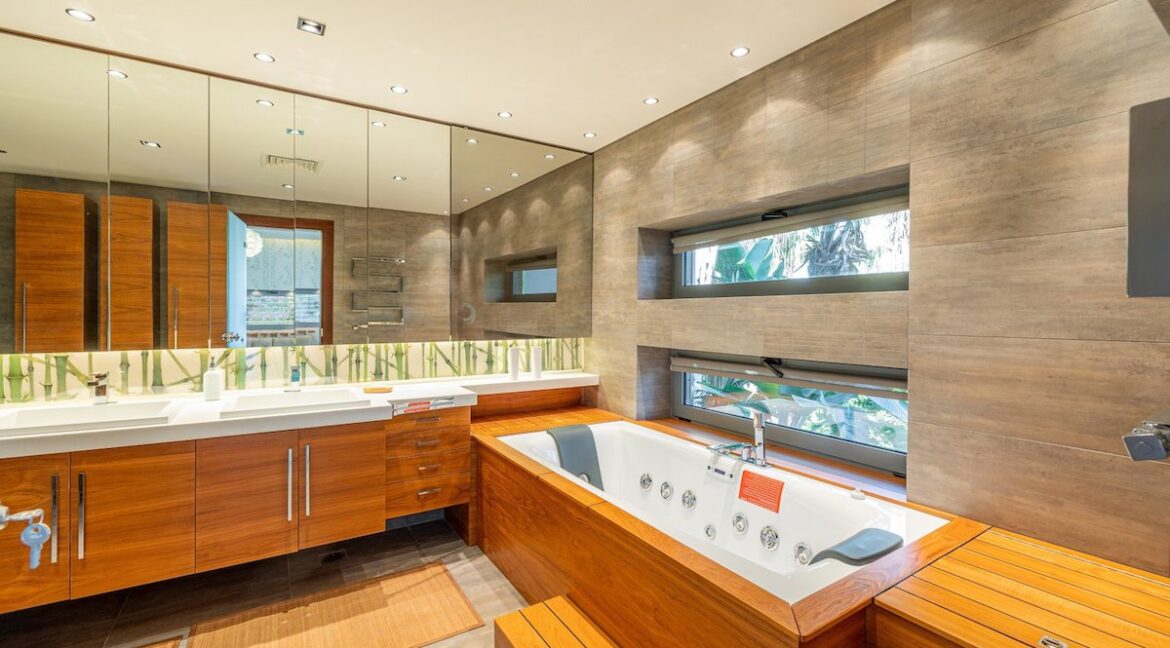 Estate in Glyfada Athens, Luxury Property Glyfada Athens 3