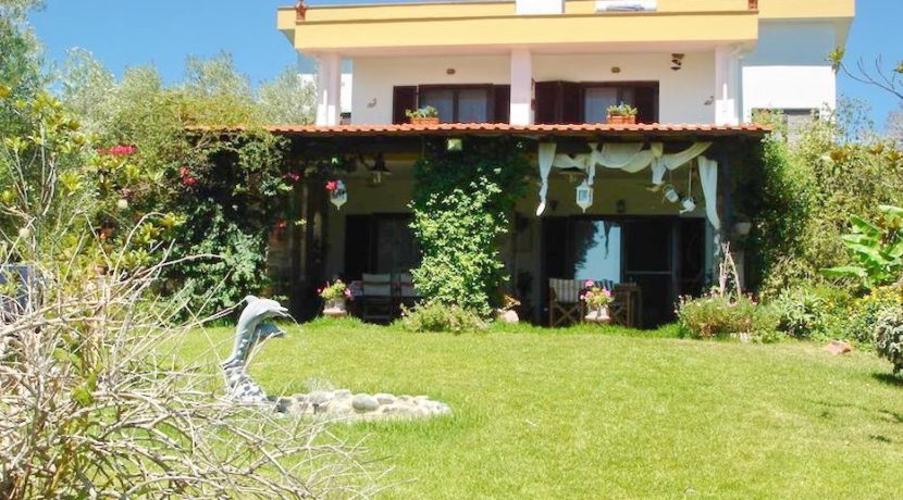 Halkidiki seafront villa with breathtaking sea view at Skioni 20