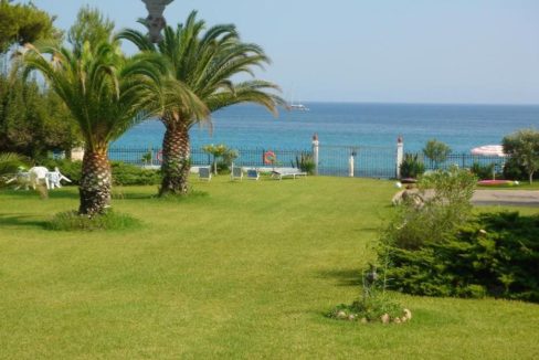 Halkidiki seafront villa with breathtaking sea view at Skioni 24
